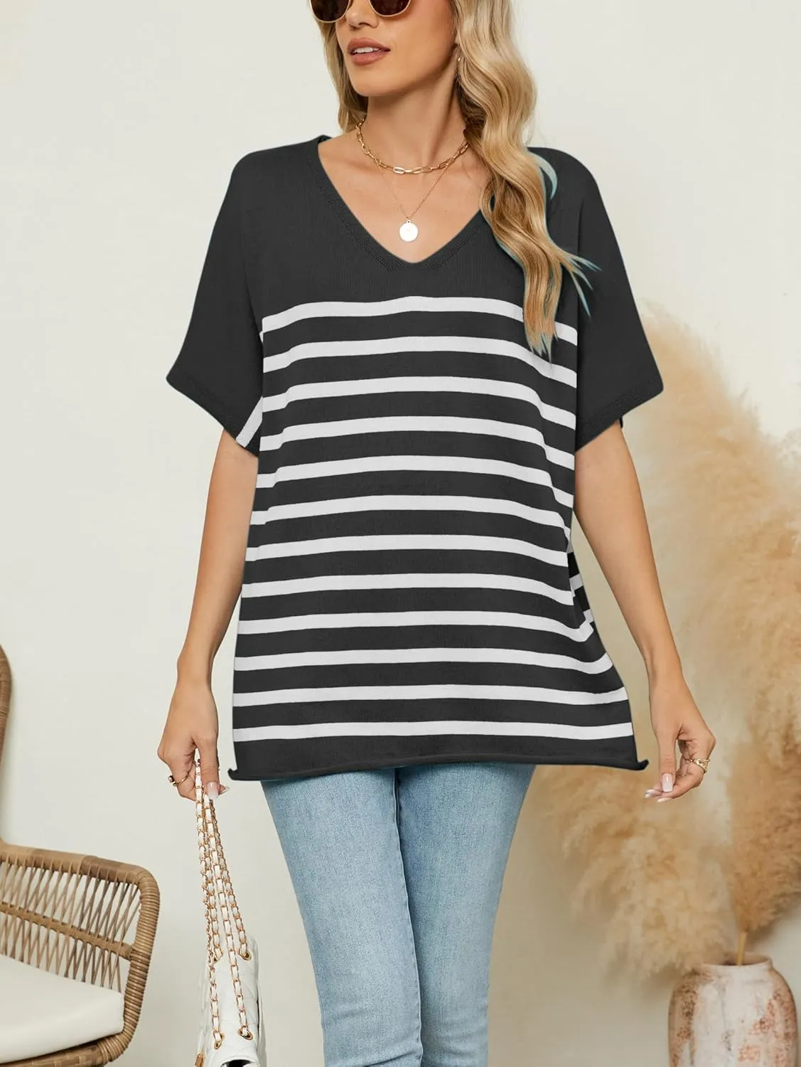iChunhua Oversized T Shirts for Women Striped V-Neck Short Sleeve Casual Tee Summer Knit Sweater Tops