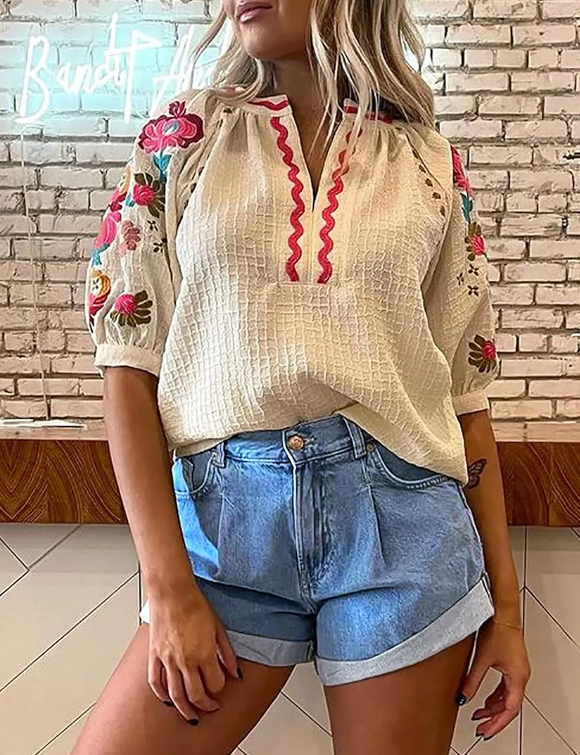 Womens Jean Shorts, Stretchy Denim Shorts with Pockets Elastic Waisted Relaxed Fit